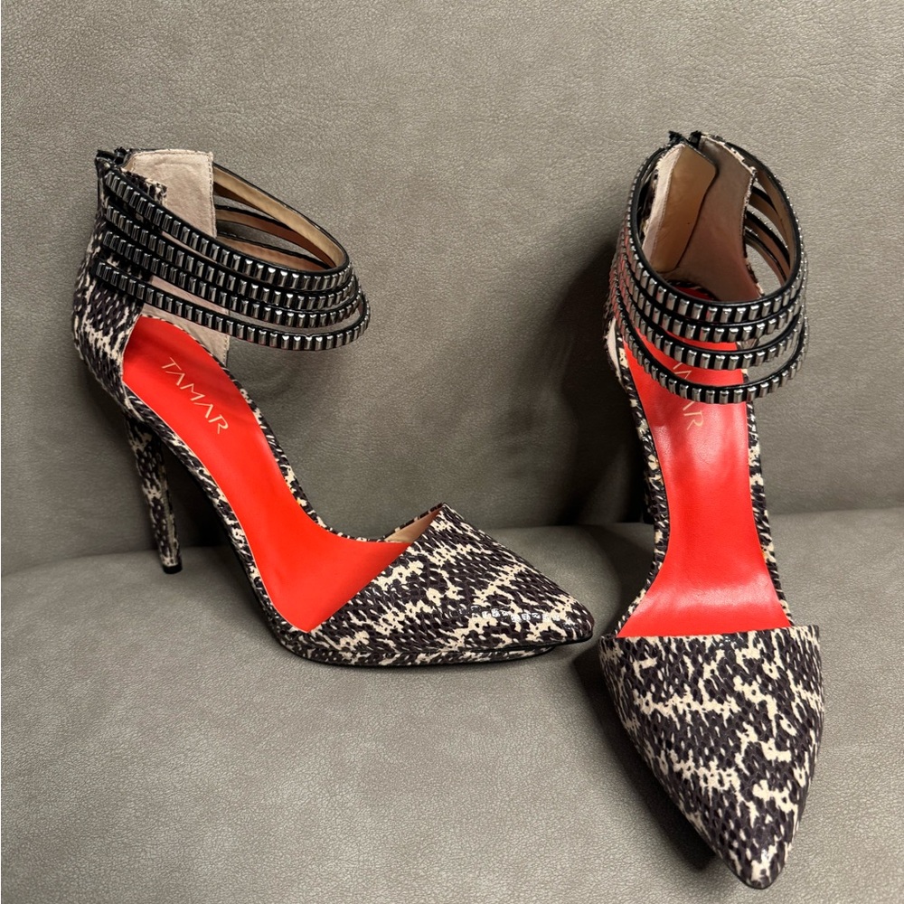 Snakeskin Cream and Brown Heels with Textured Design